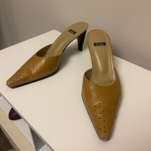 Stuart Weitzman vintage tan mule heels